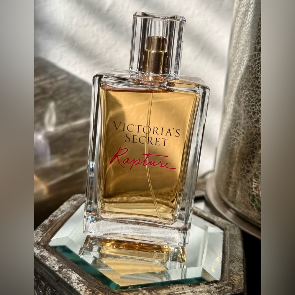 Victoria's Secret Rapture Eau De Parfum 100 ml / 3.4 fl oz - Picture 2 of 6